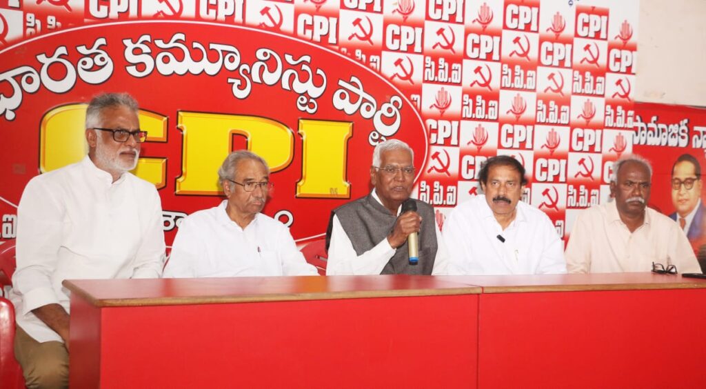 ప్రజాస్వామ్యానికి బిజెపి తూట్లు