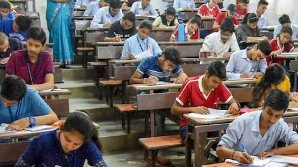 ఏపీ ఇంటర్ ఫస్టియర్ పరీక్షలు తొలగింపు..