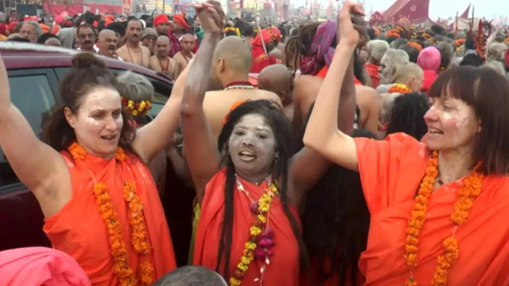 female naga sadhus