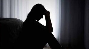 న్యూఇయర్ విషెస్ చెప్పలేదని ఇంటర్ విద్యార్థిని ఆత్మహత్య