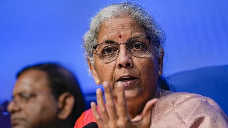 Karur Stampede : కరూర్ తొక్కిసలాట బాధితుల పరామర్శకు కేంద్ర మంత్రులు