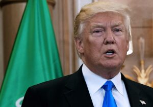 అమెరికా ఇమ్మిగ్రేషన్ పై ట్రంప్ ఆంక్షలు