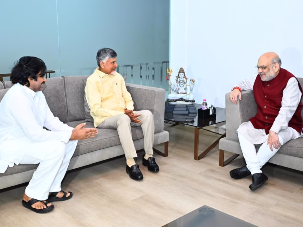 చంద్రబాబు పవన్ కళ్యాణ్ హోంమంత్రి అమిత్ షా భేటీ