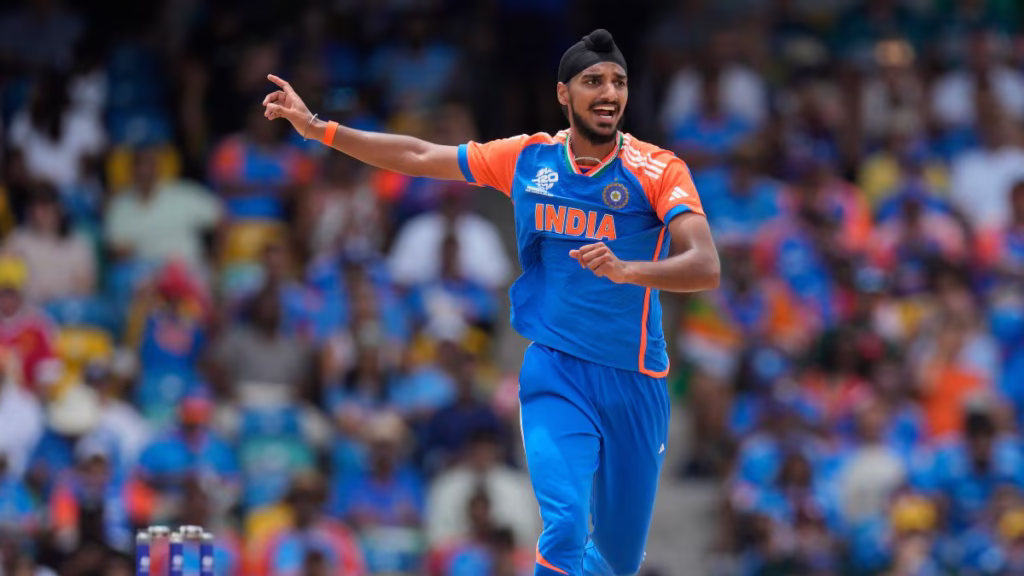 భారత బౌలర్ల జాబితాలో అగ్రస్థానంలో అర్షదీప్