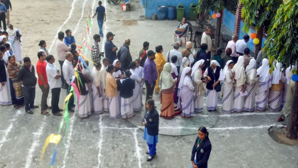 రెండు రాష్ట్రాల్లో కొనసాగుతున్న ఉపఎన్నికల పోలింగ్‌..