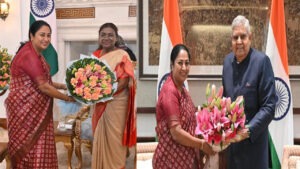 రాష్ట్రపతి, ఉపరాష్ట్రపతిని కలిసిన సీఎం రేఖా గుప్తా