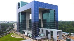 కమాండ్ కంట్రోల్ సెంటర్లోకి నకిలీ పోలీస్