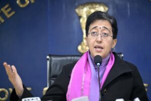 అతిశీ సహా ఆ ఇద్దరు కార్యకర్తలపై కేసు నమోదు!