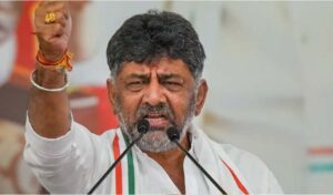 సొంతపార్టీ నేతలే డీకే శివకుమార్‌పై విమర్శలు