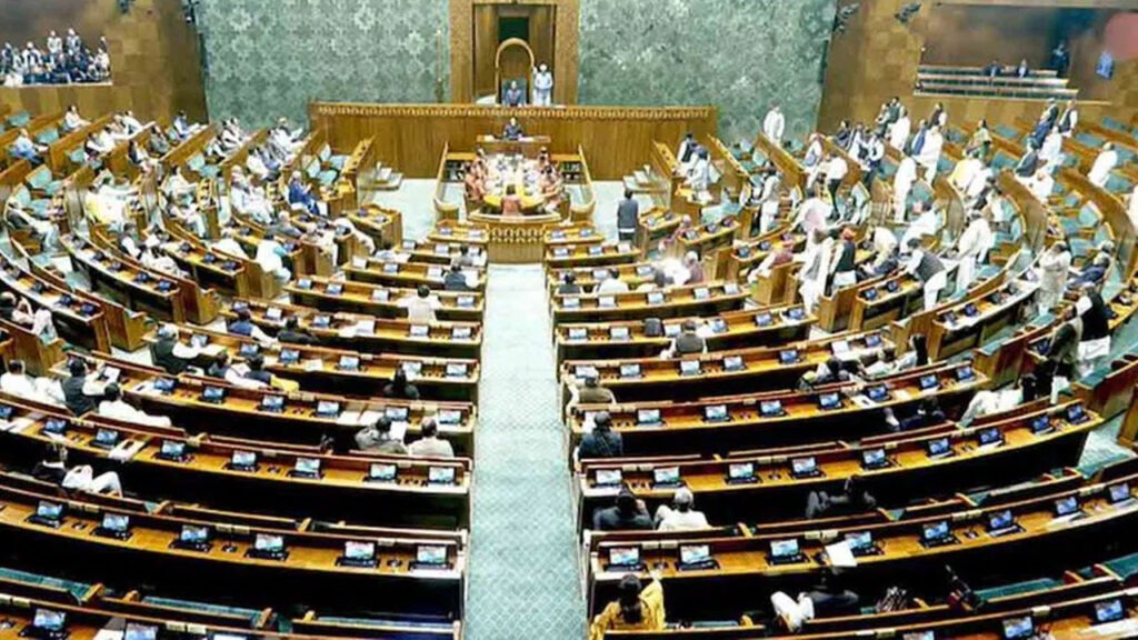 పార్లమెంట్‌లో విపక్షాల నిరసన..స్పీకర్‌ ఆగ్రహం