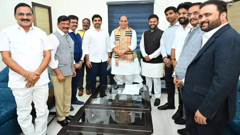 ఏపీలో డిఫెన్స్ క్లస్టర్ ఏర్పాటు చేయండి: రాజ్‌నాథ్ సింగ్‌కు లోకేశ్ విజ్ఞప్తి