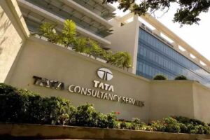 TCS ఉద్యోగులకు షాక్..