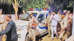 పోసానికి 14 రోజుల రిమాండ్ జైలు కు తరలింపు.