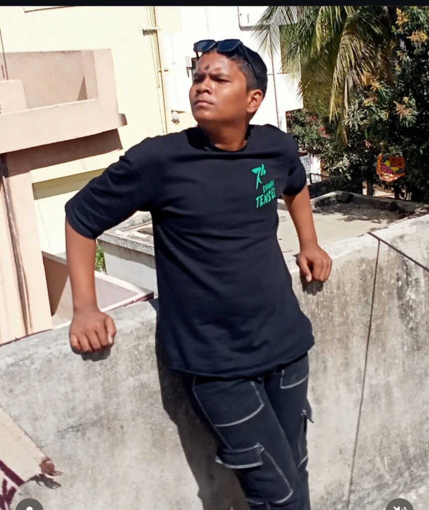 ఎనిమిదవ తరగతి విద్యార్థి సూసైడ్