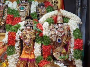 వైభవంగా ఆండాళ్‌ అమ్మవారి మాలల ఊరేగింపు