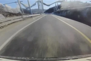 దక్షిణ కొరియాలో బ్రిడ్జి ప్రమాదం – ఇద్దరు మృతి