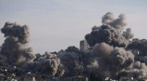 సిరియాలో కారు బాంబు పేలుడులో 15 మంది మృతి