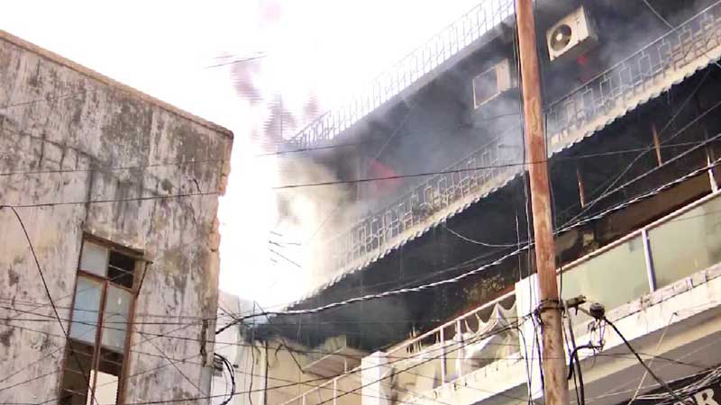 పాతబస్తీలో భారీ అగ్ని ప్రమాదం