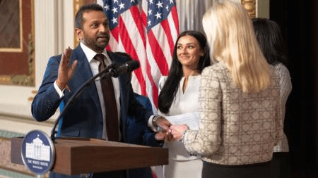 భగవద్గీత మీద ప్రమాణం చేసిన  