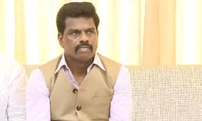 గోరంట్ల మాధవ్కు పోలీసుల నోటీసులు