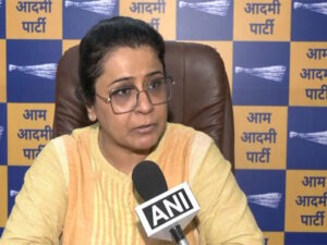 కేజ్రీవాల్‌ రాజ్యసభకు వెళ్లడం లేదు: ప్రియాంకా కక్కర్‌