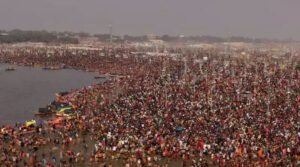 త్రివేణి సంగమంలో 48 కోట్ల మంది పుణ్యస్నానాలు