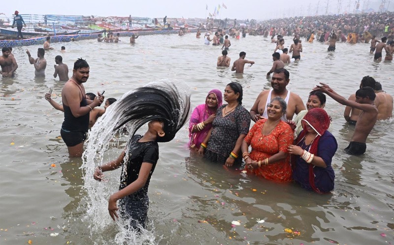 కుంభమేళా చివరి రోజు 1.32 కోట్ల భక్తుల పుణ్యస్నానాలు