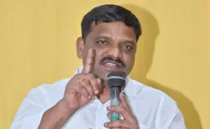 మల్లన్నకు వారం రోజులు టైం ఇచ్చిన టీపీసీసీ
