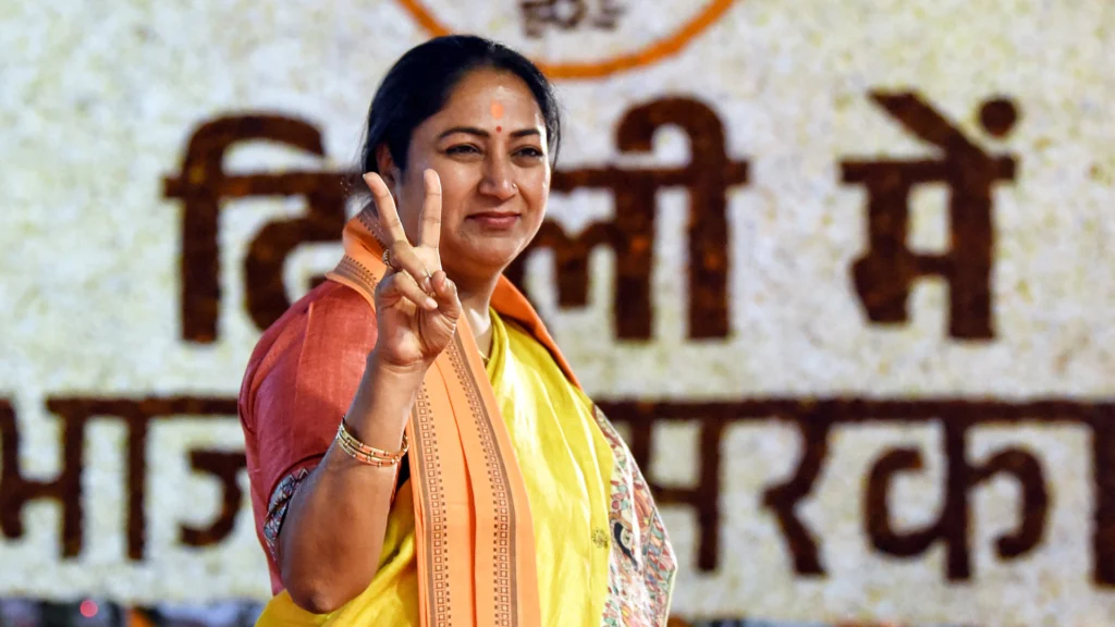 రేఖ గుప్తా ఆస్తుల విలువ మీకు తెలుసా?