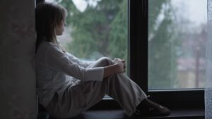 బిడ్డకు జన్మనిచ్చి మరణించిన మైనర్‌ బాలిక