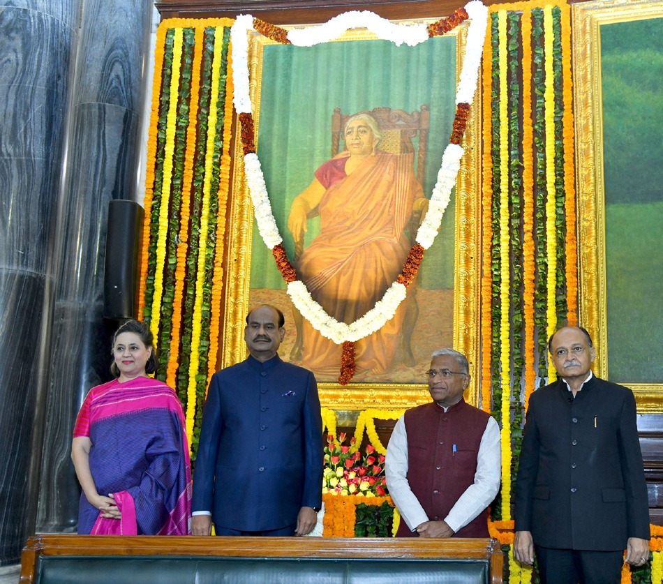 PHOTO DIVISION (PIB)