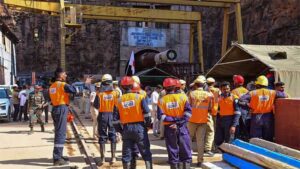 SLBC టన్నెల్లో ఊపిరాడక రెస్క్యూ సిబ్బంది తీవ్ర ఇబ్బందులు