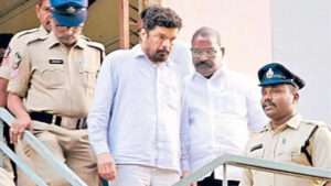 ఆదోనికి పోసాని కృష్ణమురళి