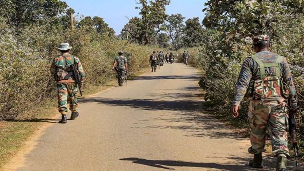 ఛత్తీస్‌గఢ్‌ ఎదురుకాల్పులు..ఇద్దరు మావోయిస్టుల మృతి