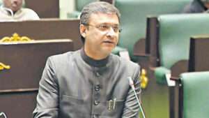 సభకు రాని వ్యక్తి అజెండా డిసైడ్ చేస్తున్నారు: అక్బరుద్దీన్