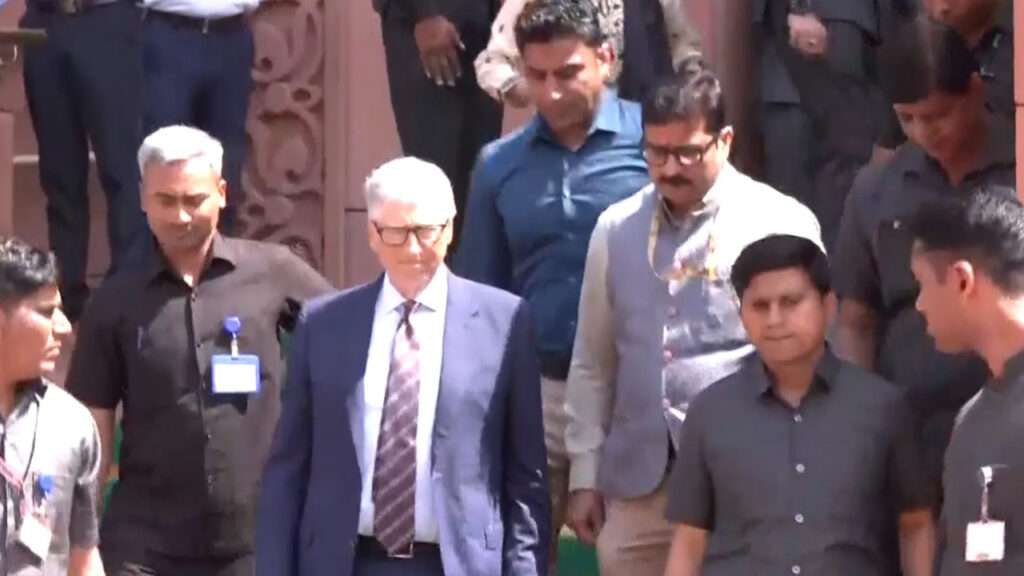 Bill Gates : భారత పార్లమెంట్‌ను సందర్శించిన బిల్‌గేట్స్‌