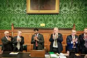 చిరంజీవి మీరొక ఛాంపియన్ అంటూ చంద్రబాబు ట్వీట్