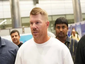 ఎయిర్ఇండియా సేవలపై అసంతృప్తి వ్యక్తం చేసిన డేవిడ్ వార్నర్