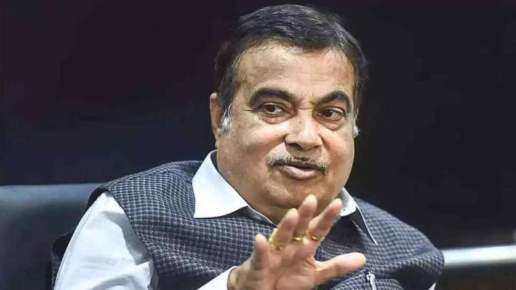 పన్నులు తగ్గించాలని కోరవద్దు : పరిశ్రమ వర్గాలకు గడ్కరీ సూచన