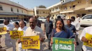 పసుపు రైతుల‌కు 15 వేల క‌నీస మ‌ద్ద‌తు ధ‌ర ఇవ్వండి: క‌విత