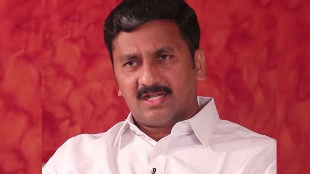 40 ఏళ్ల చరిత్రలో ఒక్క పోర్టు అయినా కట్టారా : తూమాటి మాధవరావు