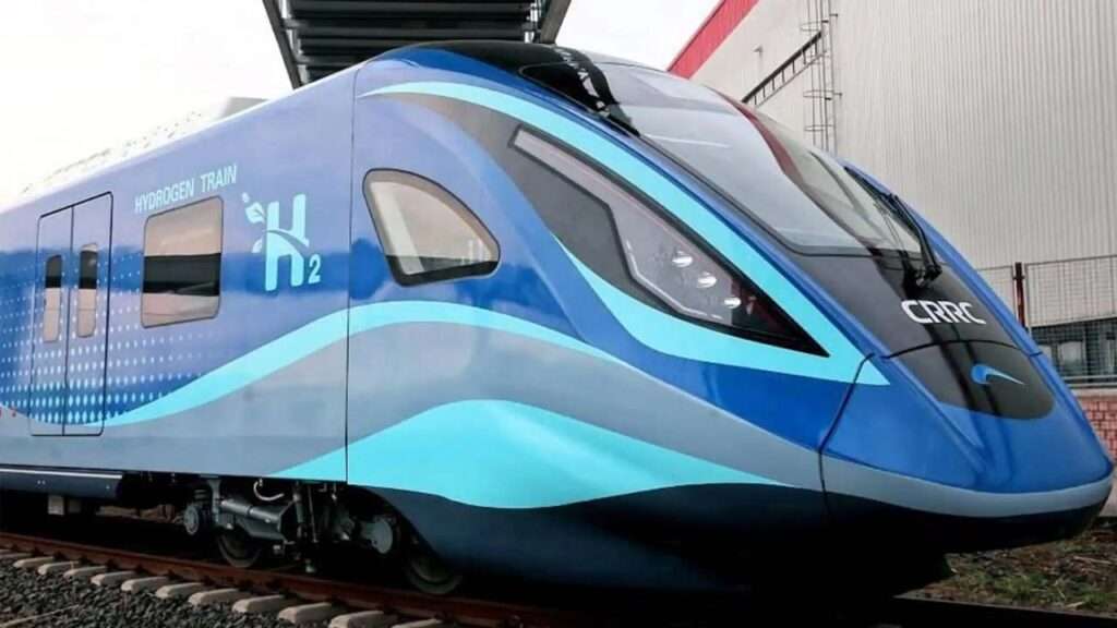 Hydrogen train: పట్టాలెక్కబోతున్న తొలి హైడ్రోజన్ రైలు