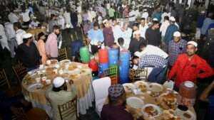 ఇఫ్తార్ విందును బహిష్కరించాలని పిలుపు