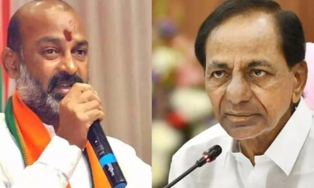 KCR : కేసీఆర్⁬కు దొంగనోట్లు ప్రింటింగ్‌ ప్రెస్‌ ఉంది : బండి సంజయ్‌ కీలక వ్యాఖ్యలు