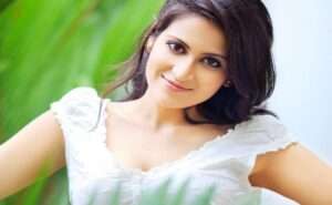 కేసుల నుంచి విముక్తి కల్పించండి : చంద్రబాబును కోరిన నటి జెత్వానీ