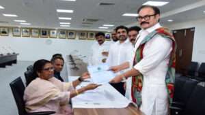 ఎమ్మెల్సీ అభ్యర్థిగా నాగబాబు నామినేషన్‌ దాఖలు