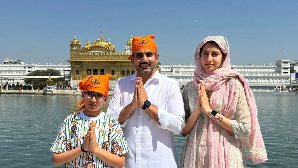 Nara Lokesh : లోకేశ్ కుటుంబం స్వర్ణ దేవాలయంలో ప్రత్యేక ప్రార్థనలు