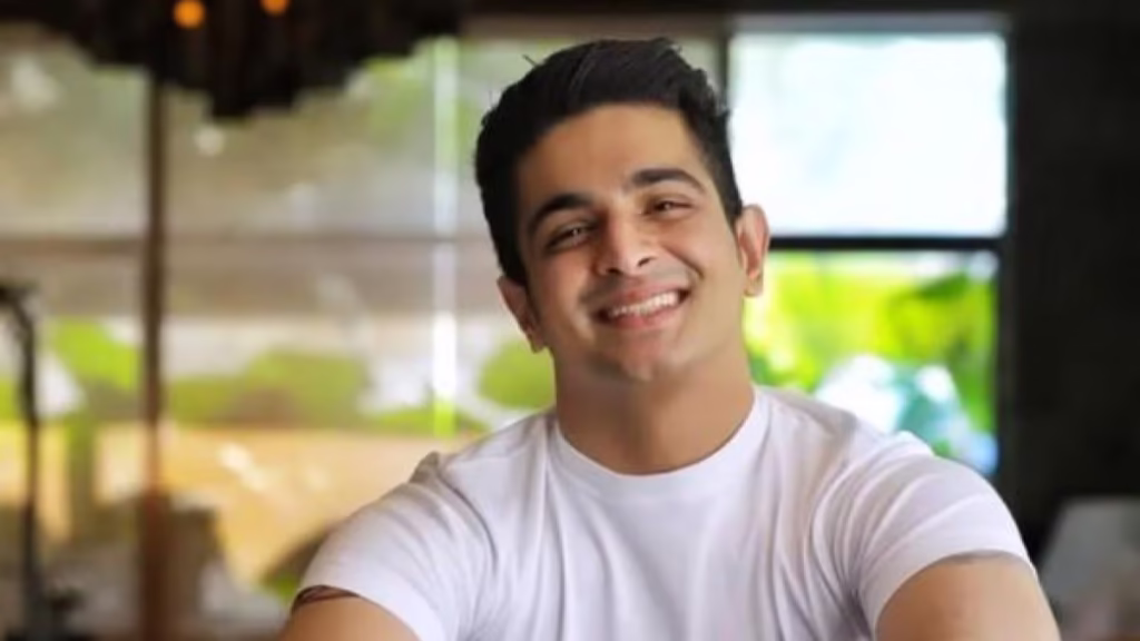 జాతీయ మహిళా కమిషన్ ఎదుట రణవీర్ అల్లాబాడియా హాజరు