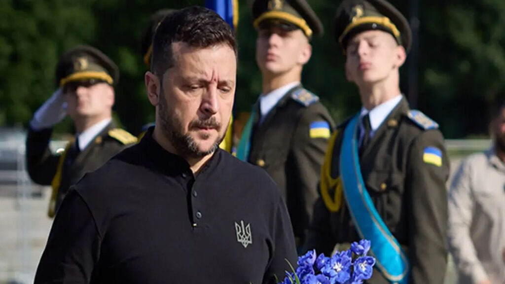 జెలెన్‌స్కీకి పై రష్యా వ్యంగ్యాస్త్రాలు