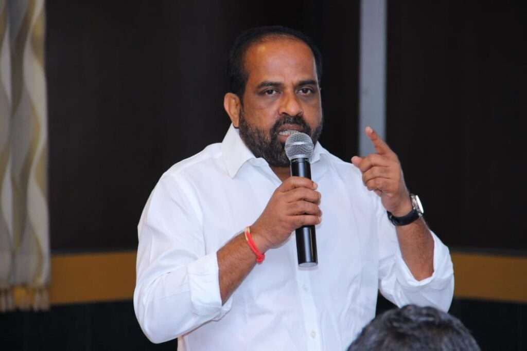 CM Revanth : తెలంగాణ సీఎం పై ఏపీ మంత్రి ఆగ్రహం